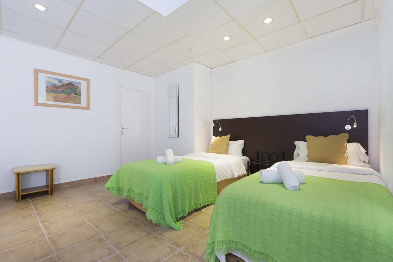Aparthotel Carrio Sol - Monty´s Calpe Quarto foto